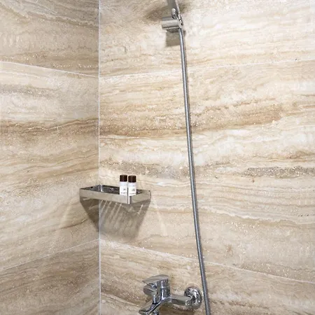 فندق Luris غوليم