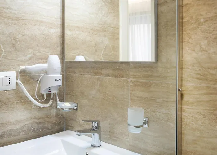Luris Hotell 4*