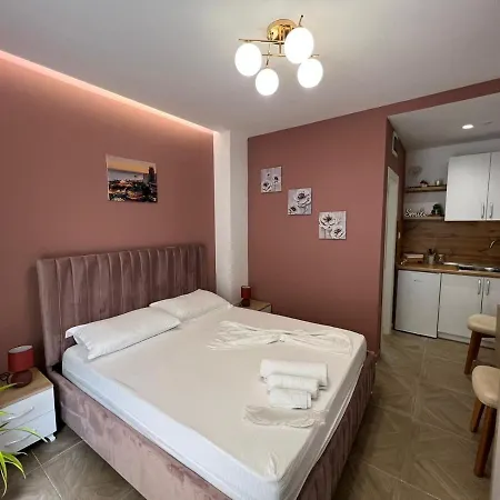 Hotel Luris Golem (Tirana)