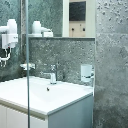 Luris Hotel Golem (Tirana)