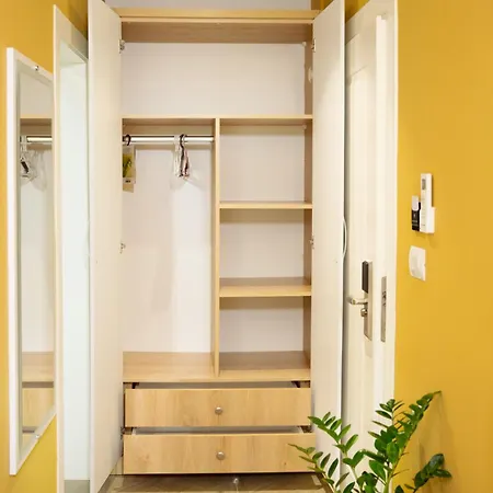 Luris 4* Golem (Tirana)